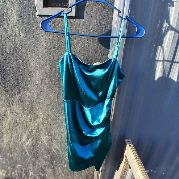 Elegant Teal Satin Dress - Picture 3 of 11